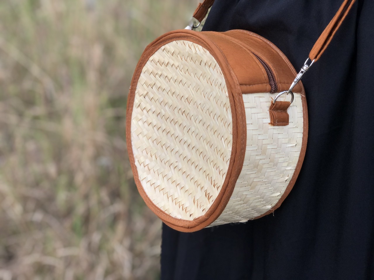 Điểm độc đáo của Túi lá buông hình trống